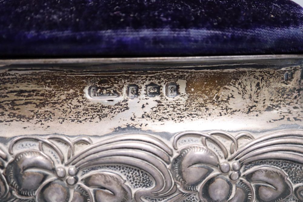 An Edwardian silver mounted rectangular pin cushion casket, Horton & Allday, Birmingham, 1904, 17.5cm.